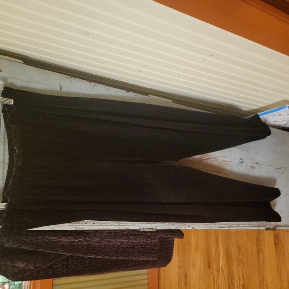 COLDWATER CREEK TOP & PANTS. - Picture 7 of 12